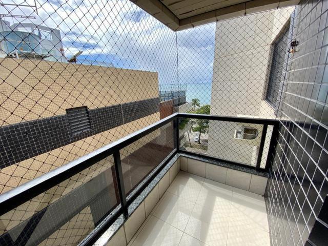 Na Beira De Pajucara - Edificio Casa Bela - Aparamento Com 02 Quartos - Possui Varanda - Vista Lateral Do Mar- Avenida Doutor Antonio Gouveia 77-Consumo Eletrico E Pago No Ckeck-Out- 1 Kwh E 1,35 Reais - Tem Tela De Protecao Na Varanda E Janelas Maceió Exterior foto